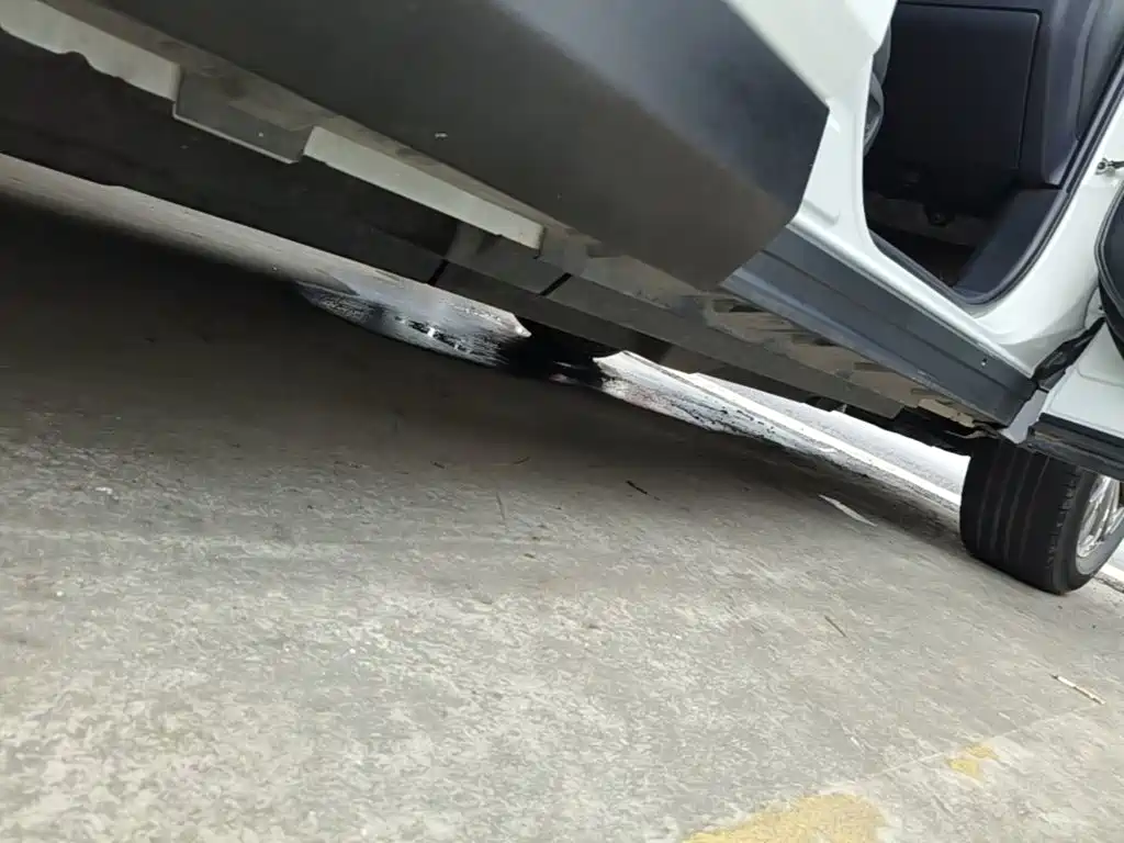 Toyota RAV4 — фото 21