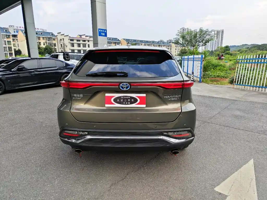 Toyota Harrier — фото 5