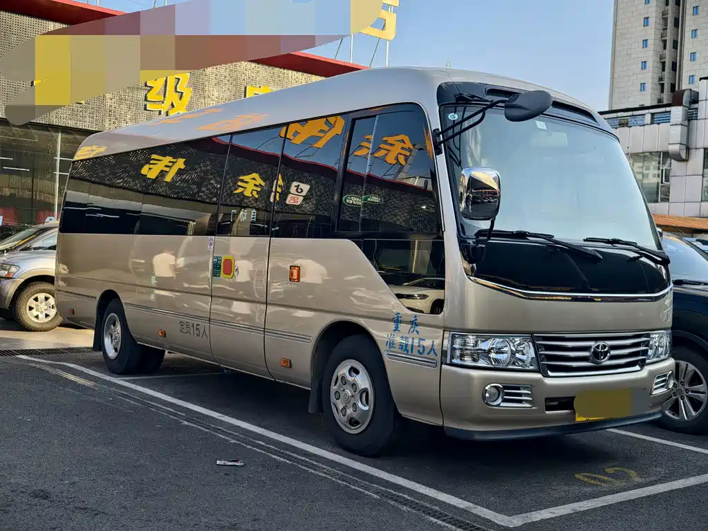 Toyota Coaster — фото 2