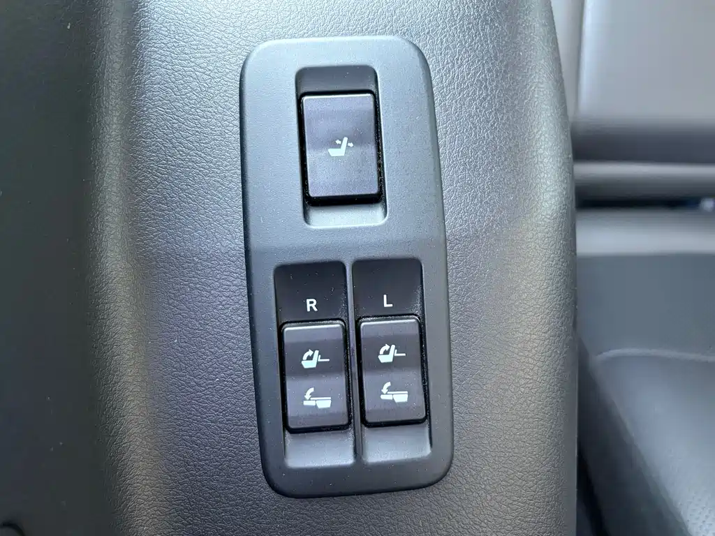 Toyota Prado — фото 14