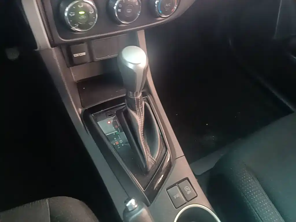 Toyota Levin — фото 14