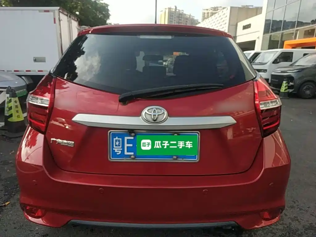 Toyota Yaris L — фото 6