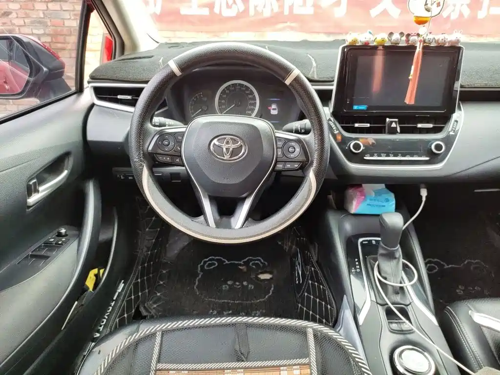 Toyota Corolla — фото 3