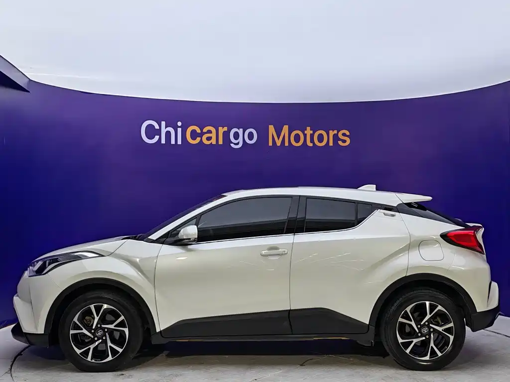Toyota C-HR — фото 3