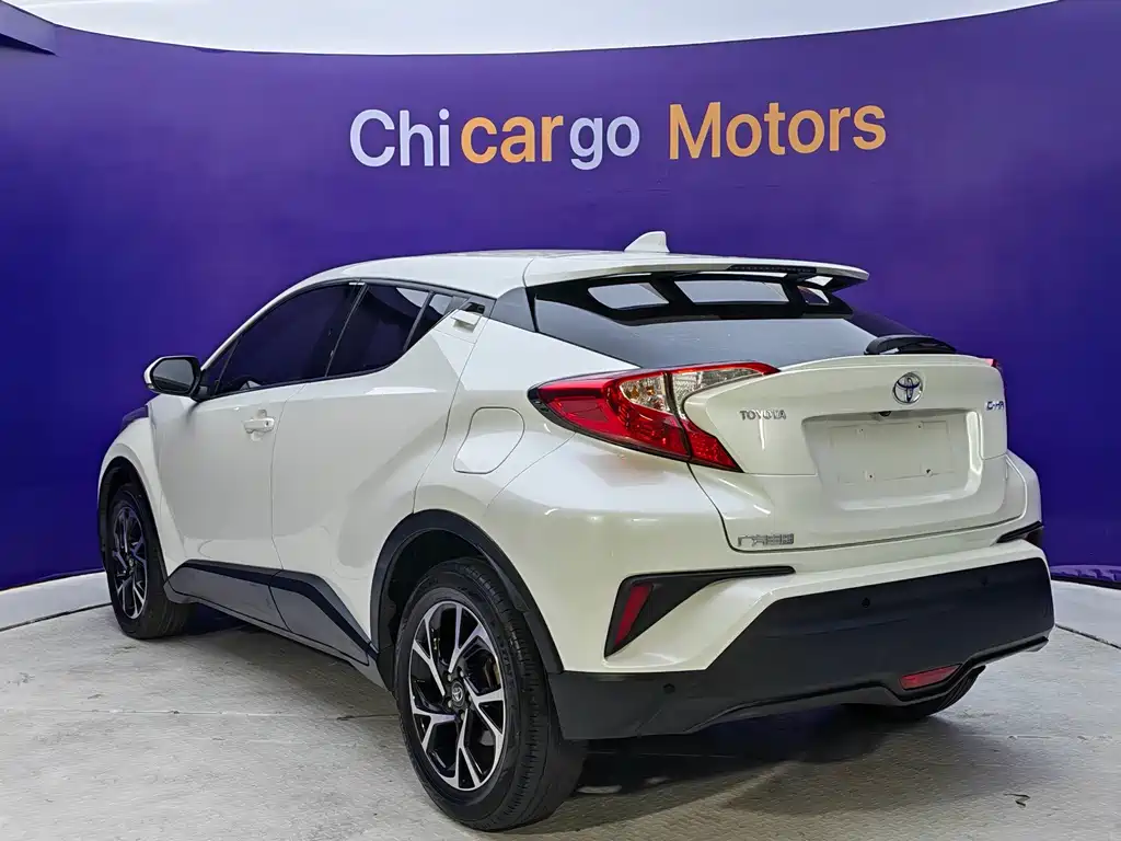 Toyota C-HR — фото 4