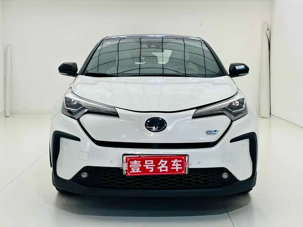 Toyota C-HR EV — фото 2