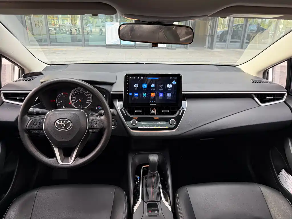 Toyota Corolla — фото 6