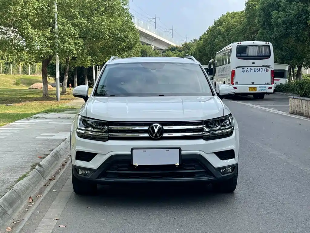 Volkswagen Tharu — фото 3