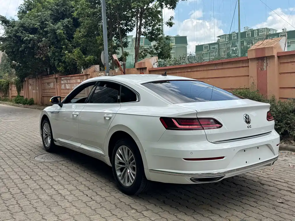 Volkswagen CC — фото 13