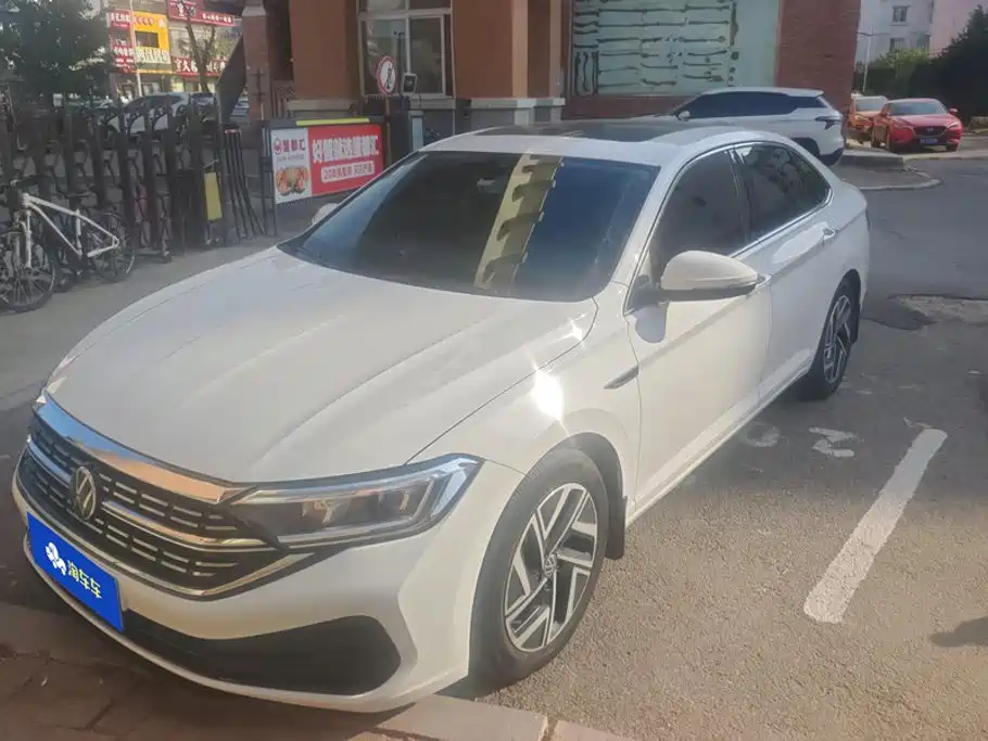 Volkswagen Sagitar