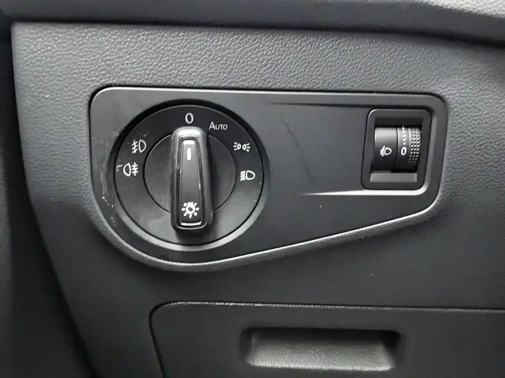 Volkswagen Tiguan L — фото 21
