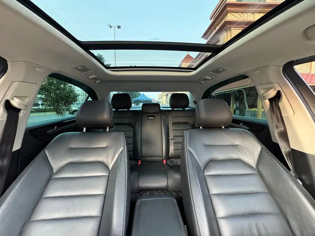 Volkswagen Phideon — фото 14