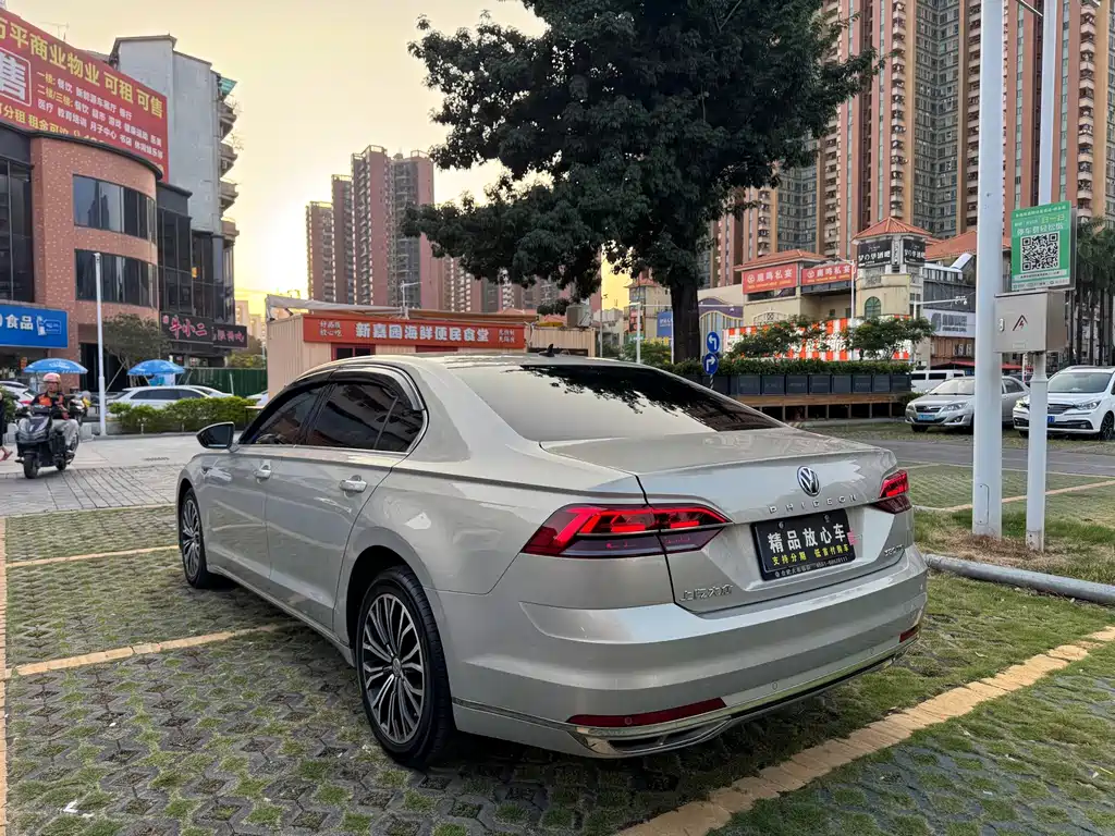 Volkswagen Phideon — фото 4