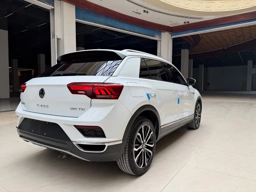 Volkswagen T-Roc — фото 4