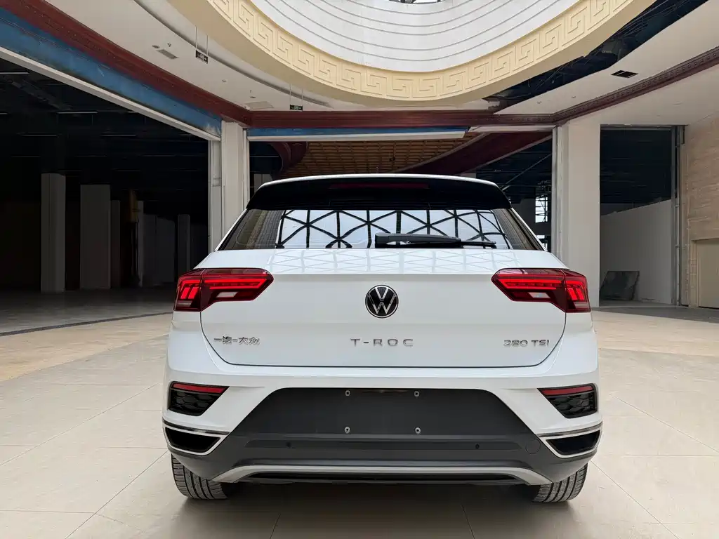 Volkswagen T-Roc — фото 5