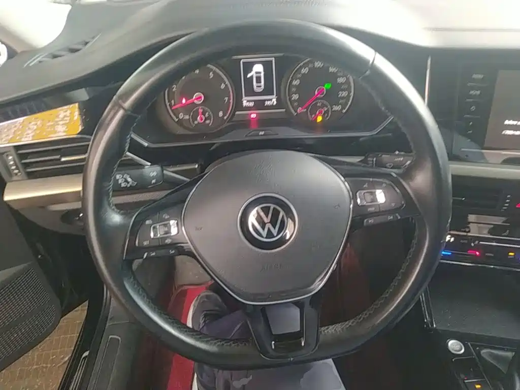 Volkswagen Passat — фото 11