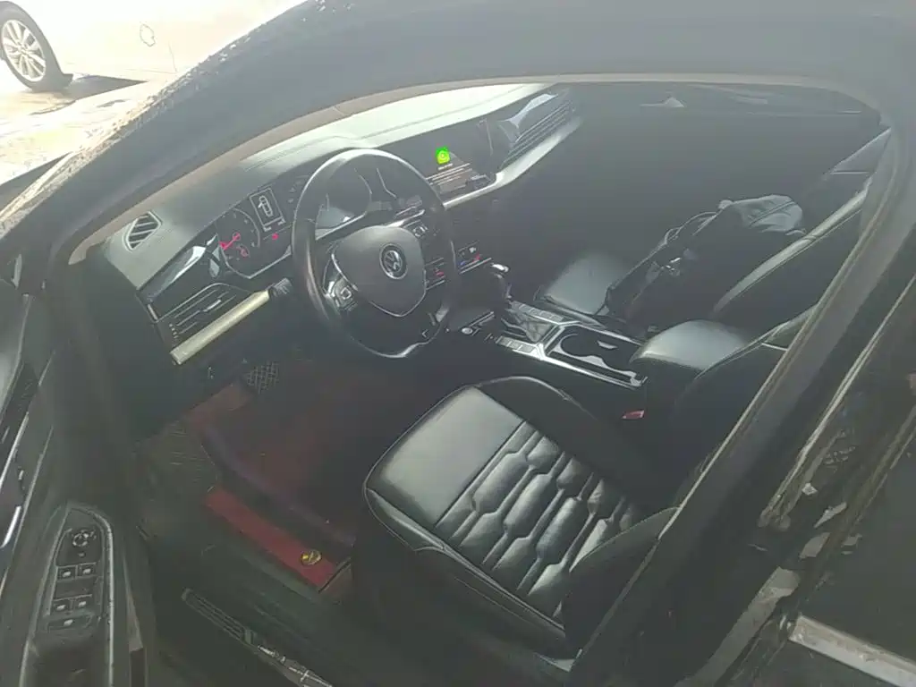 Volkswagen Passat — фото 16
