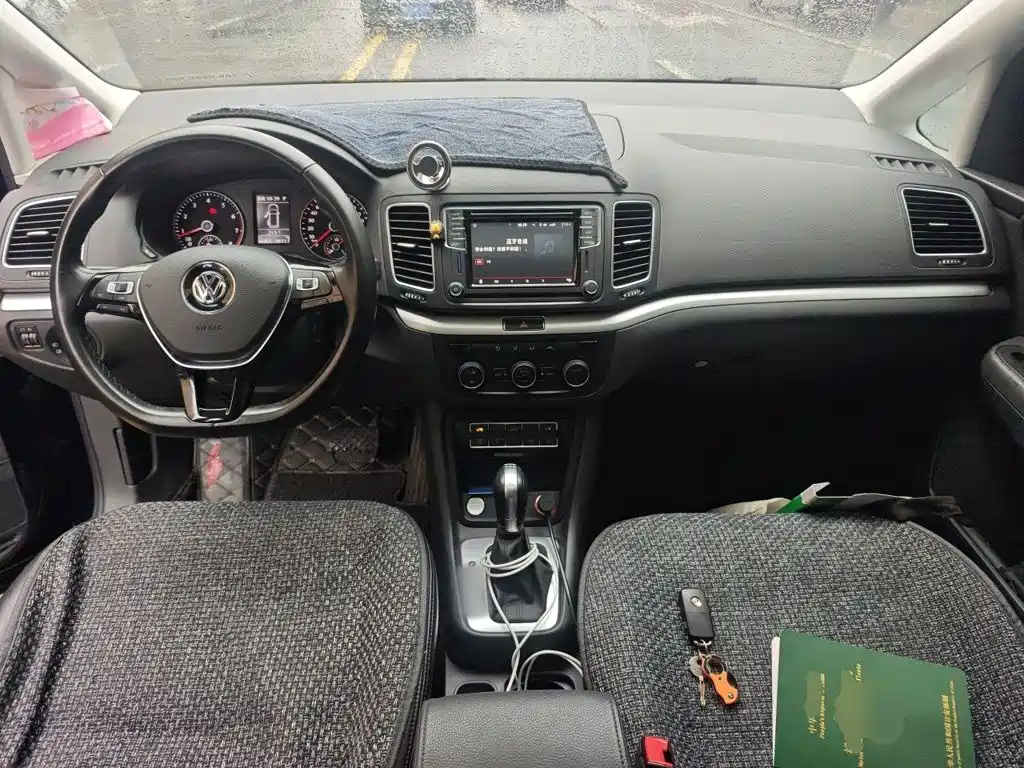 Volkswagen Sharan — фото 10