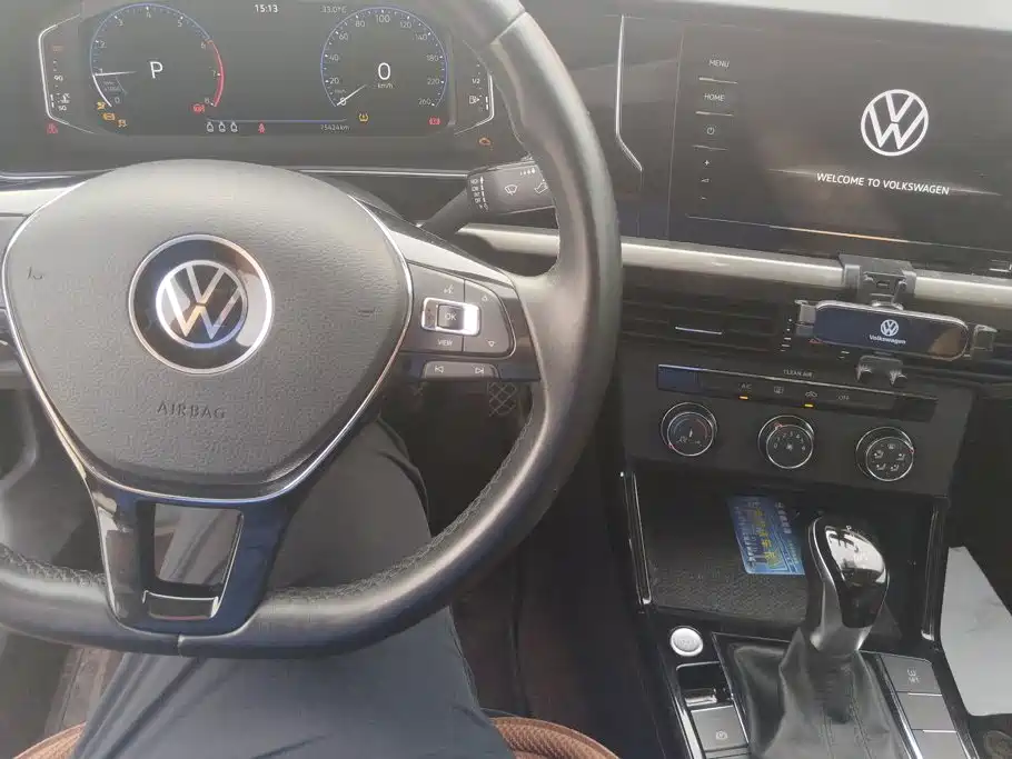 Volkswagen Passat — фото 11