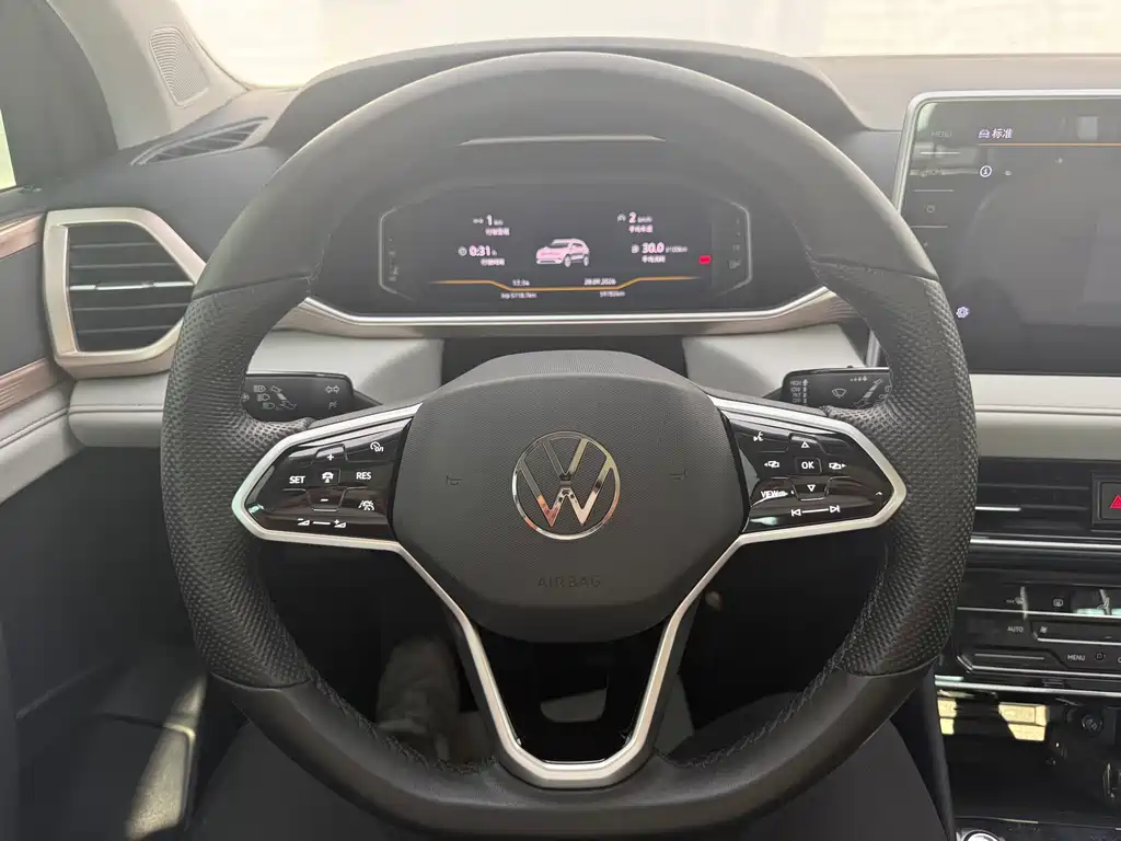 Volkswagen Tharu — фото 21