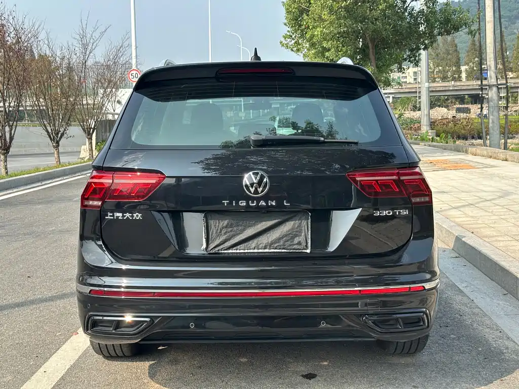 Volkswagen Tiguan L — фото 5