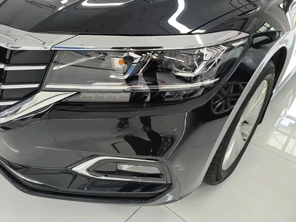 Volkswagen Passat — фото 24