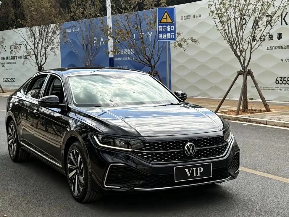 Volkswagen Passat — фото 3