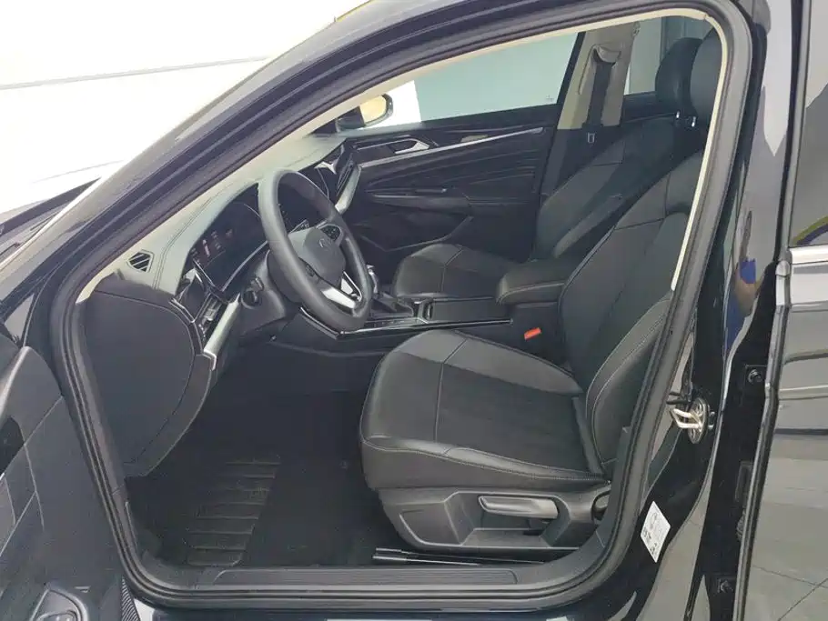 Volkswagen Passat — фото 9