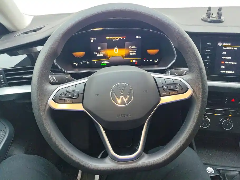 Volkswagen Passat — фото 15