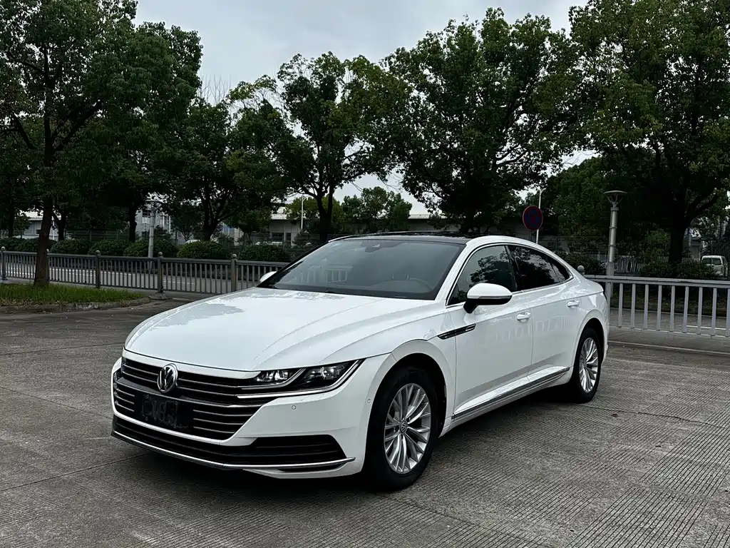 Volkswagen CC — фото 3