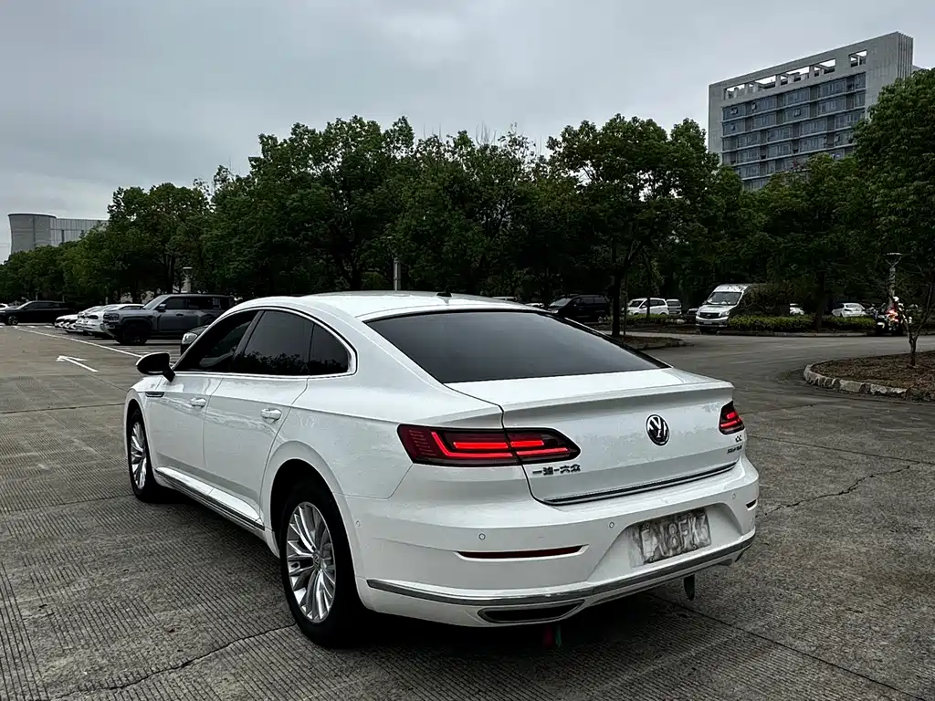 Volkswagen CC — фото 4