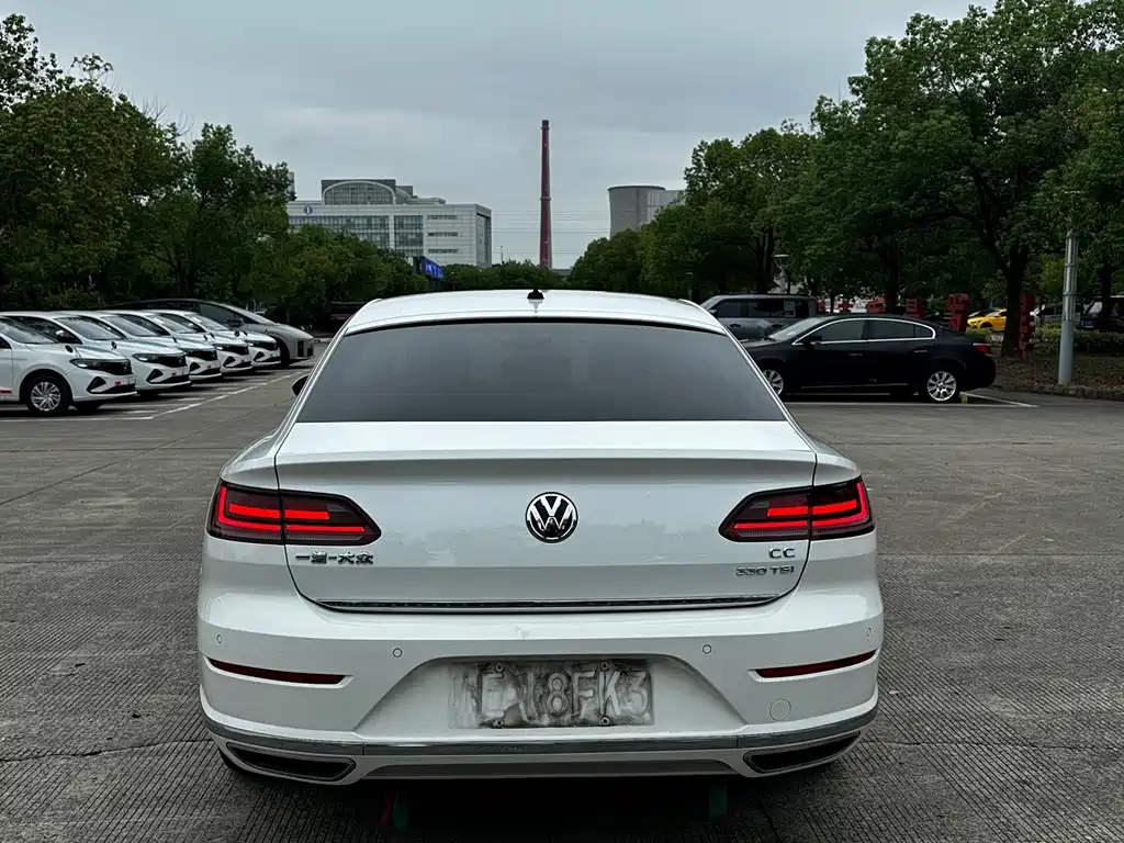 Volkswagen CC — фото 5