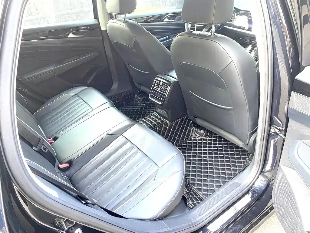 Volkswagen Passat — фото 6