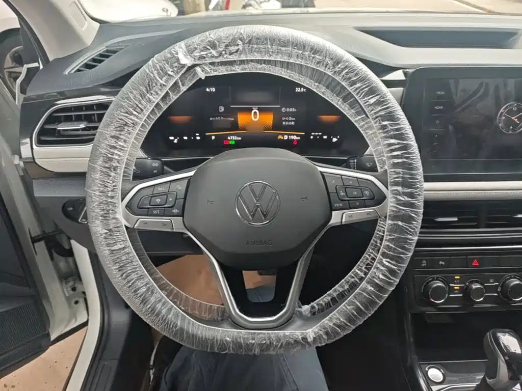 Volkswagen Tharu — фото 11