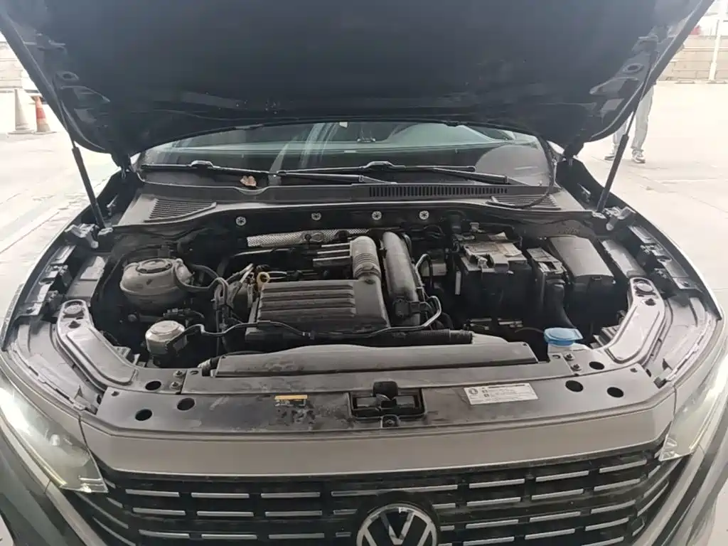 Volkswagen Passat — фото 20