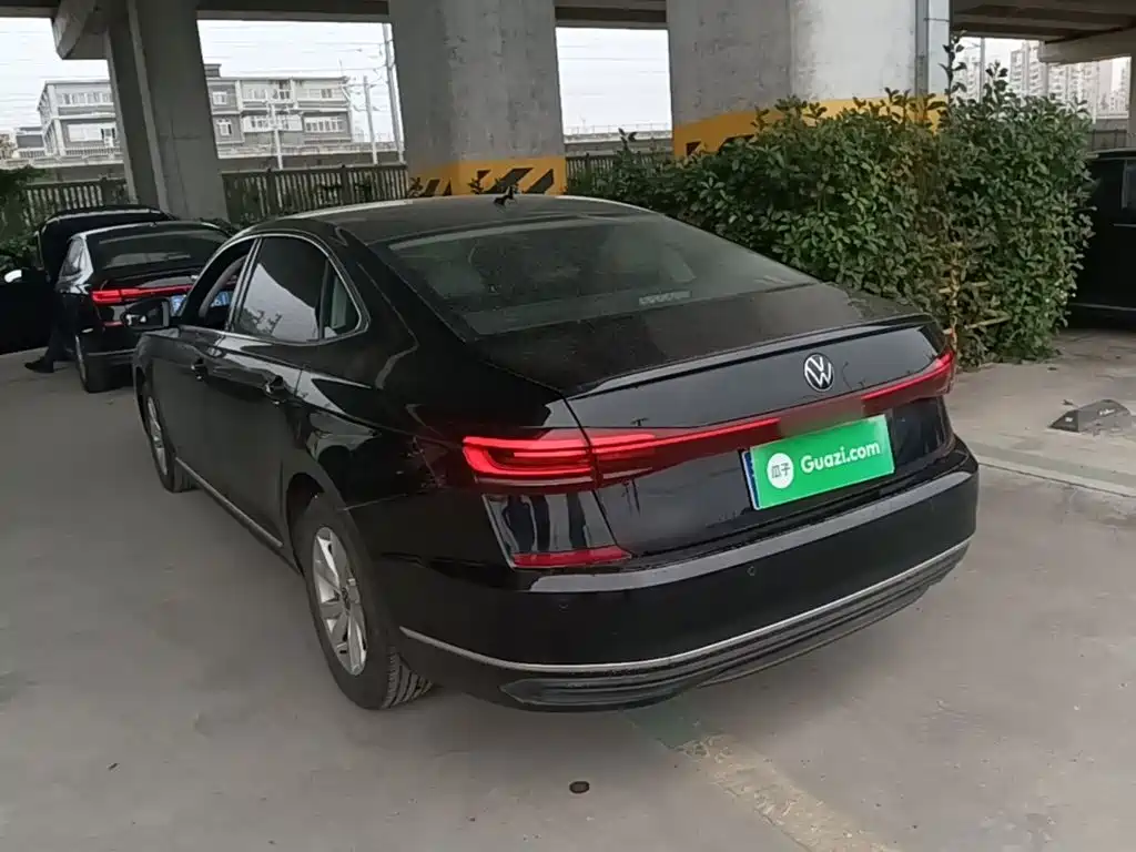 Volkswagen Passat — фото 5
