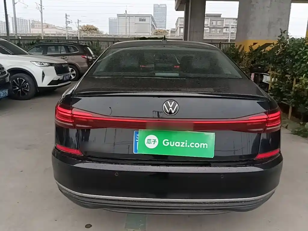 Volkswagen Passat — фото 6