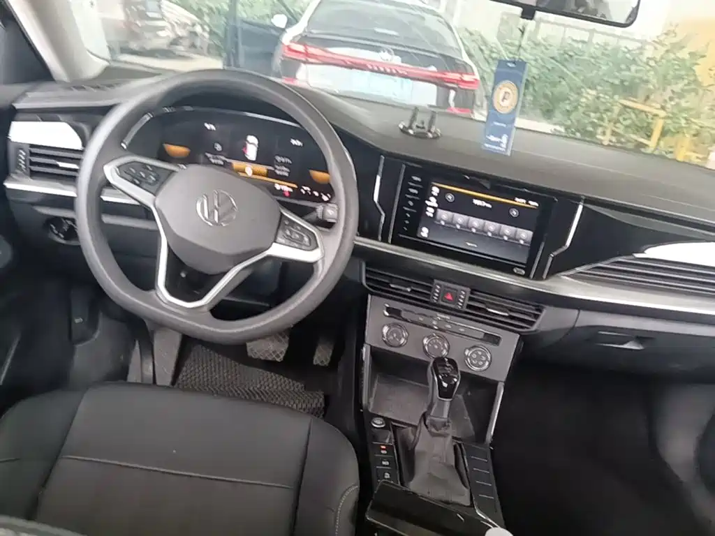 Volkswagen Passat — фото 10