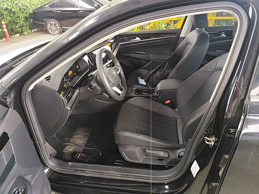 Volkswagen Passat — фото 16