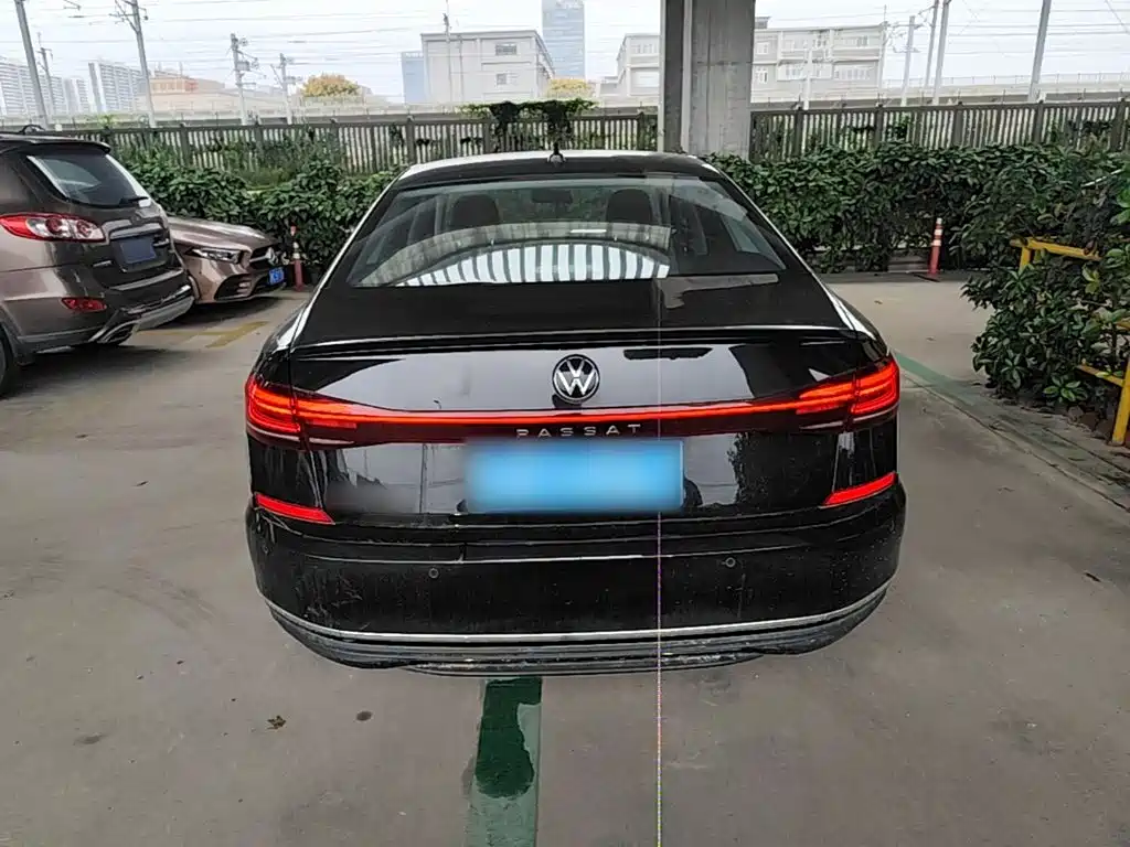 Volkswagen Passat — фото 6