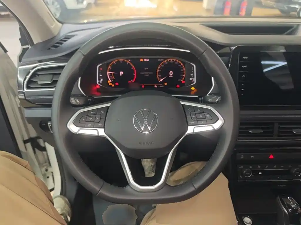 Volkswagen Tharu — фото 11