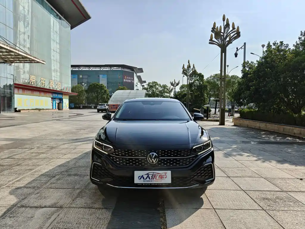 Volkswagen Passat — фото 2