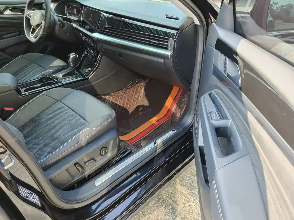 Volkswagen Passat — фото 15