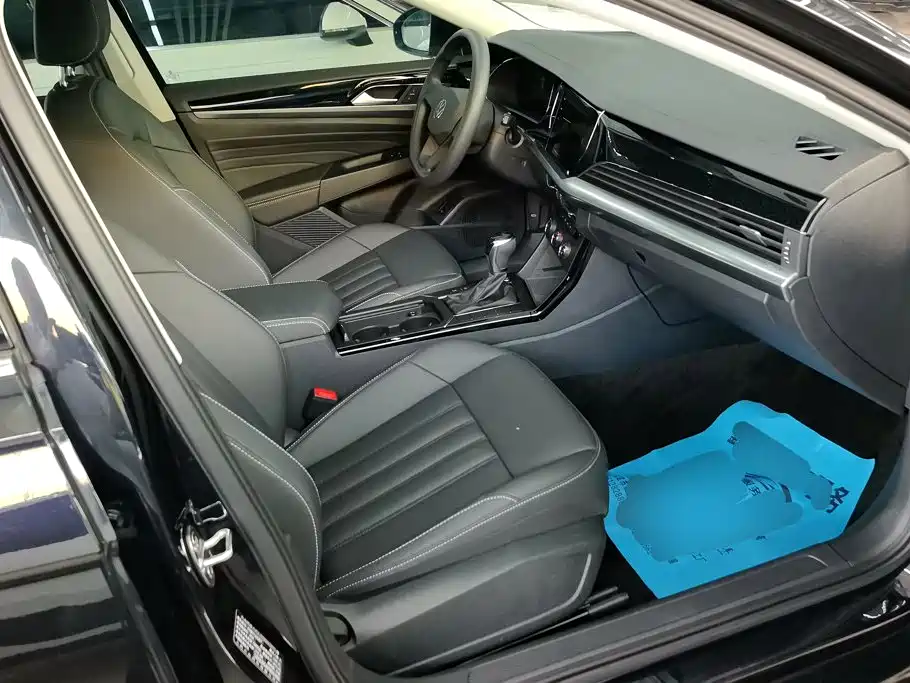 Volkswagen Passat — фото 8