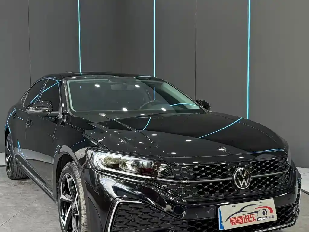 Volkswagen Passat — фото 3
