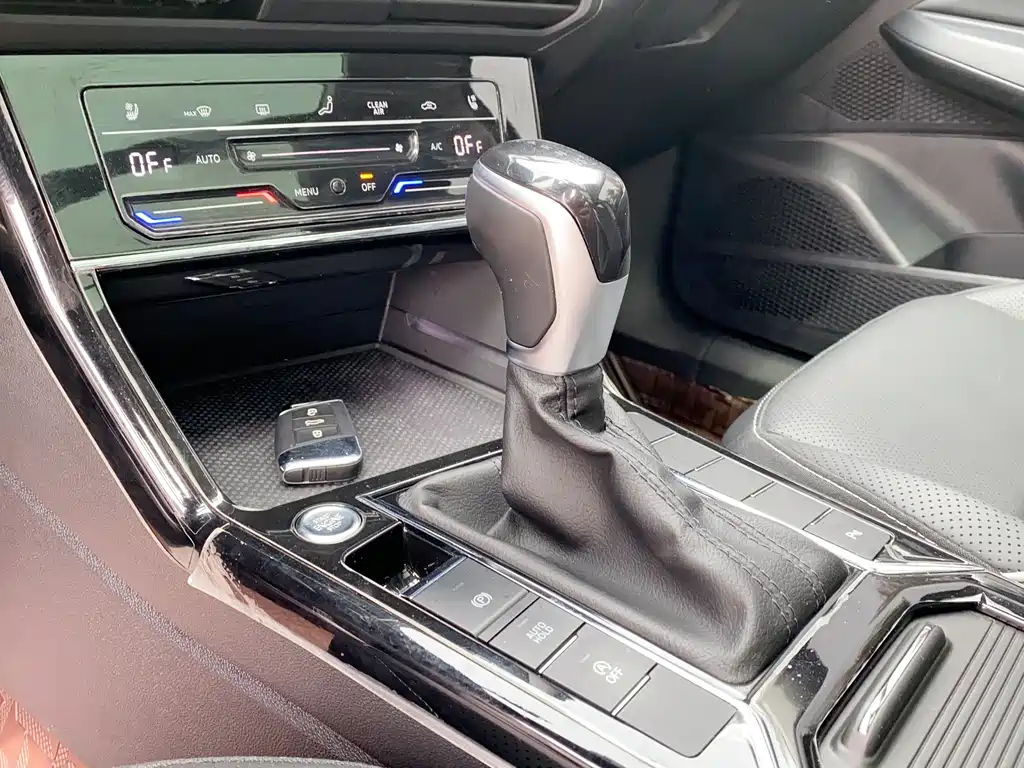 Volkswagen Passat — фото 14