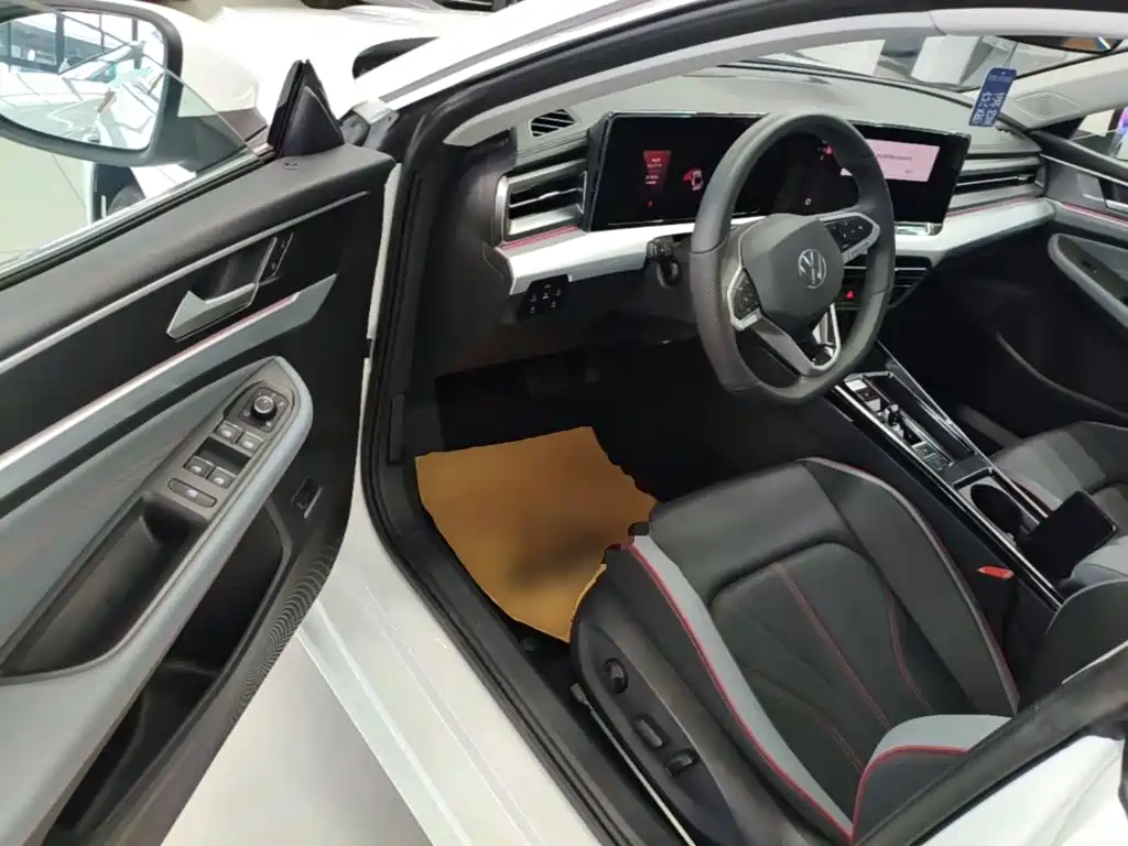 Volkswagen Lamando — фото 16