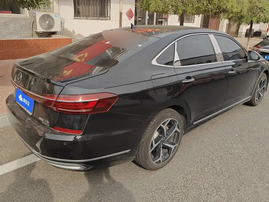 Volkswagen Passat — фото 3