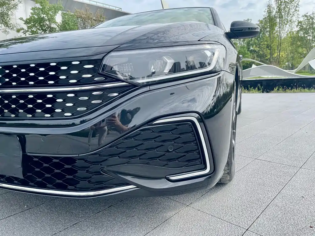 Volkswagen Passat — фото 4