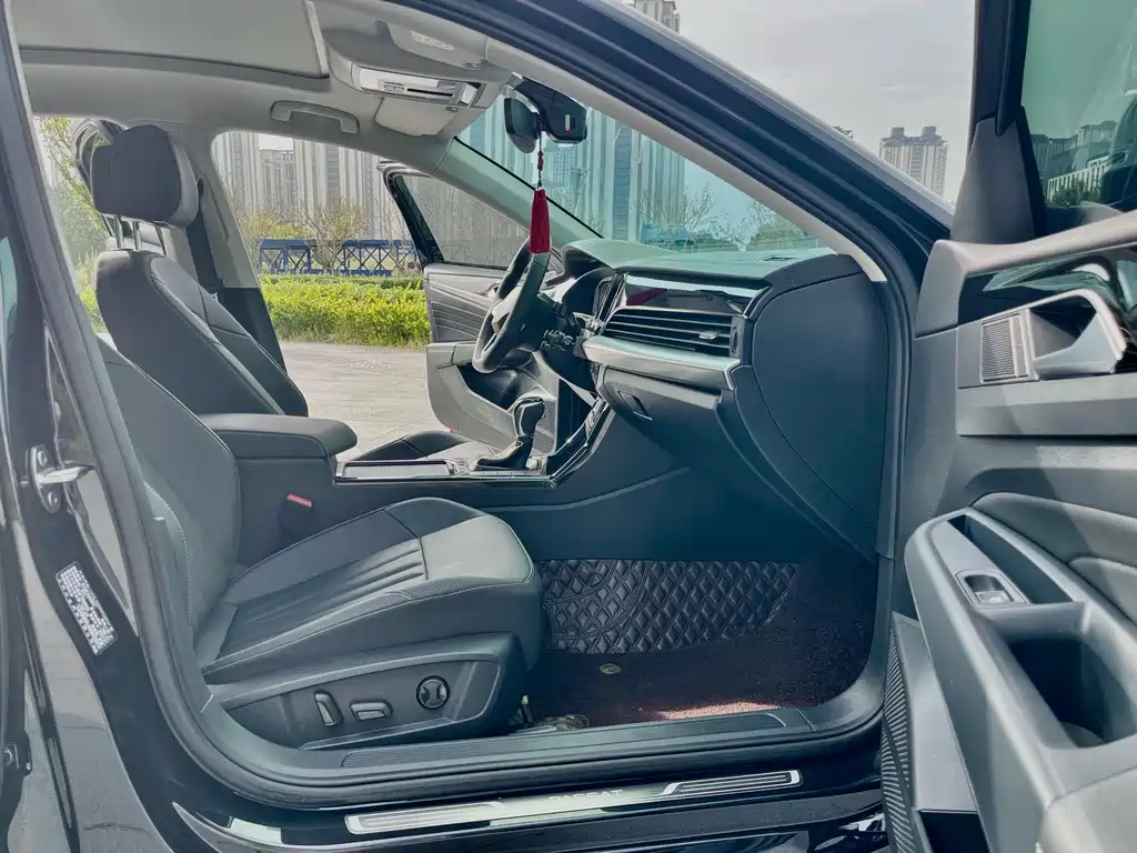 Volkswagen Passat — фото 10